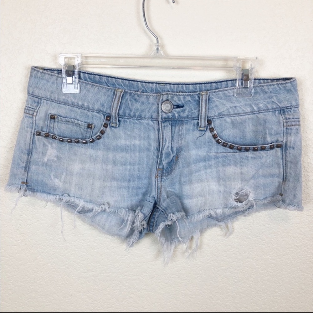 AEO Light Wash Cutoff Rigid Denim Studded Distressed Cheeky Shorts - Size 6